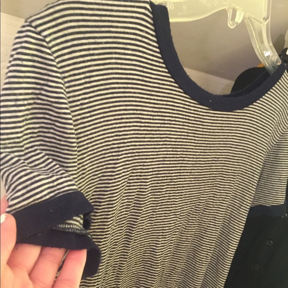 Cropped Navy Blue and White Top - Picture 6 of 7